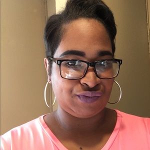 Meet your Posher, Janteria